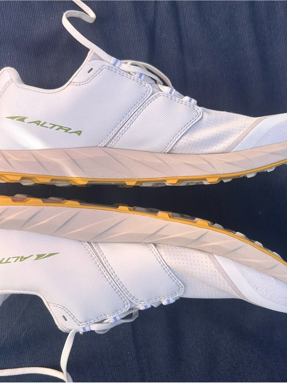 Altra Superior 6 Trail Running Shoes — Men’s Size 11 EUC - Picture 4 of 10